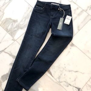 NWT girls size 10 a tractr mid rise skinny jeans